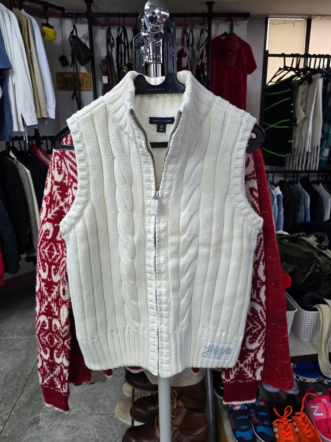 타미힐피거 케이블 니트 양털배색 조끼 상품이미지1