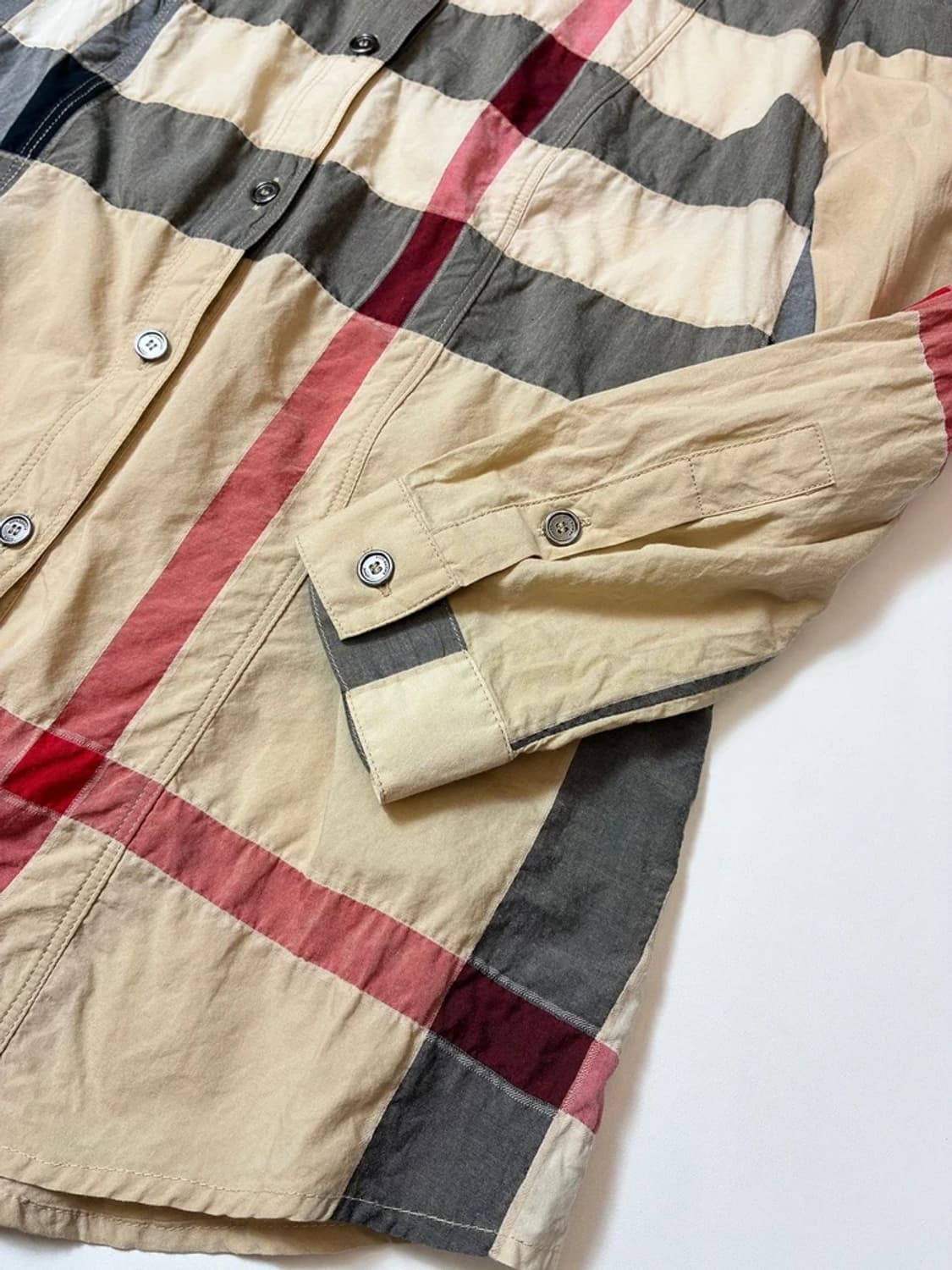 버버리 브릿 셔링 노바 체크 7부 블라우스 PN8384 상품이미지4