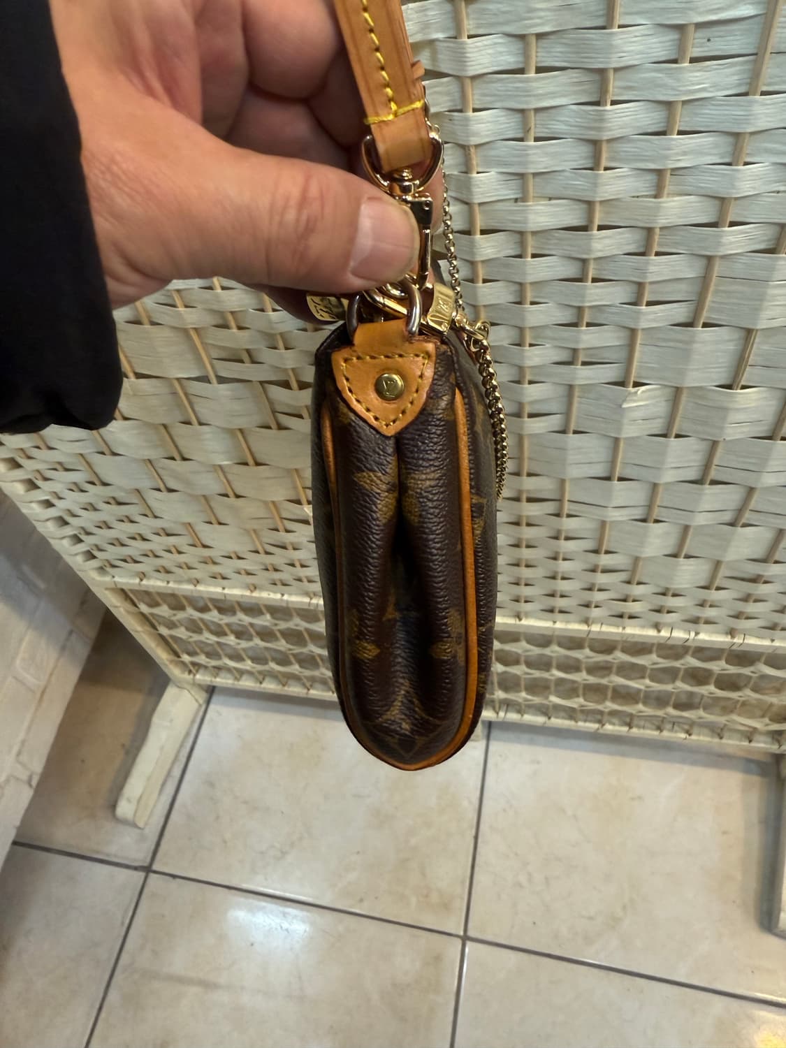 정품 루이비통 에바클러치 2way백 팝니다 상품이미지6