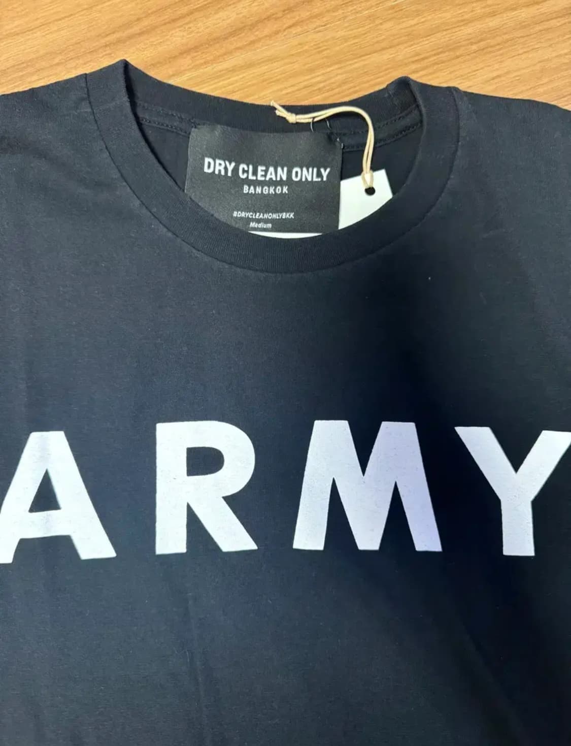 새제품 헤드투토 넘버프로젝트 드라이클린 온리 army 레이스 반팔 티셔츠 상품이미지2