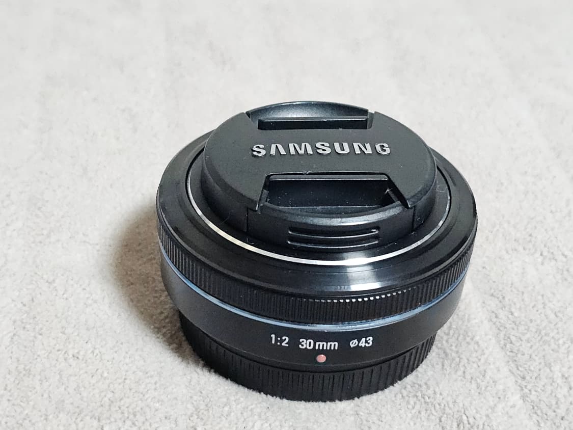 삼성 미러리스 NX 마운트 20mm 단렌즈 상품이미지2
