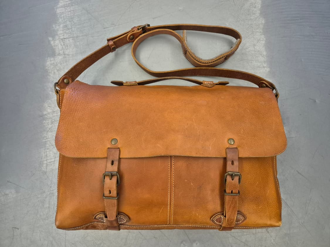 블루드쇼프 레더 메신져 백 상품이미지1