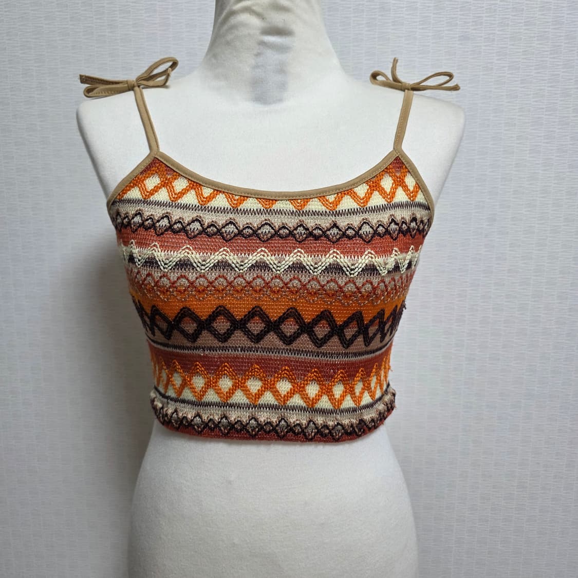 SHEIN 빈티지)휴양지 오리엔탈 패턴 크롭 캐미솔 슬리브리스탑 상품이미지3