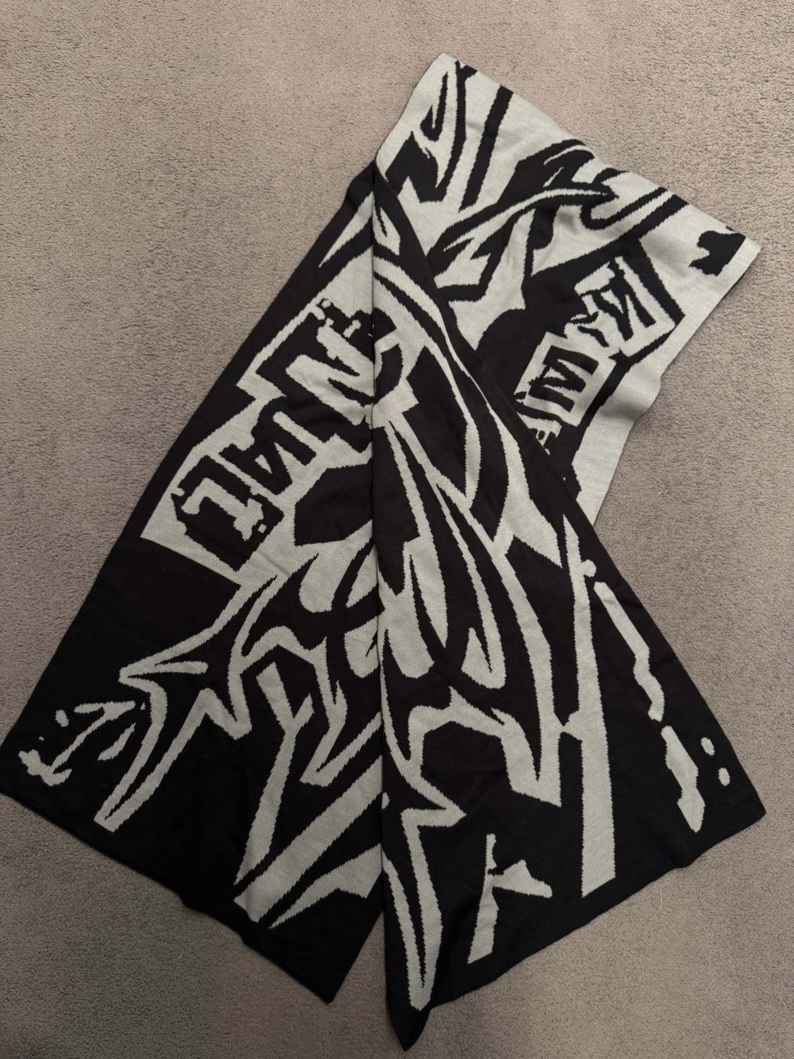 노매뉴얼 TS 자카드 머플러 미시착 처분  상품이미지1