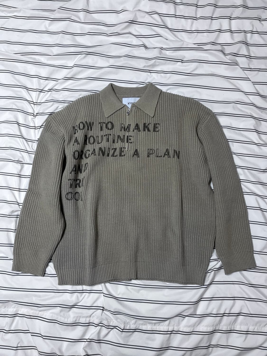 [새상품,M] 엑스톤즈 XTONZ 플랜 카라 하프집업 니트 상품이미지3