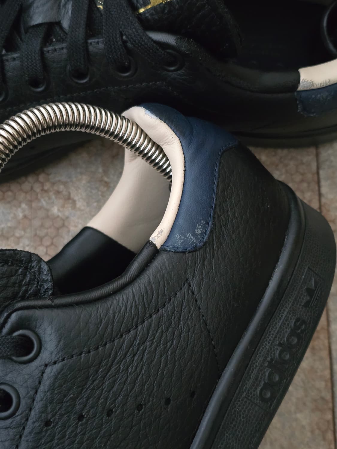 (255)아디다스 스탠스미스 블랙 네이비  상품이미지3