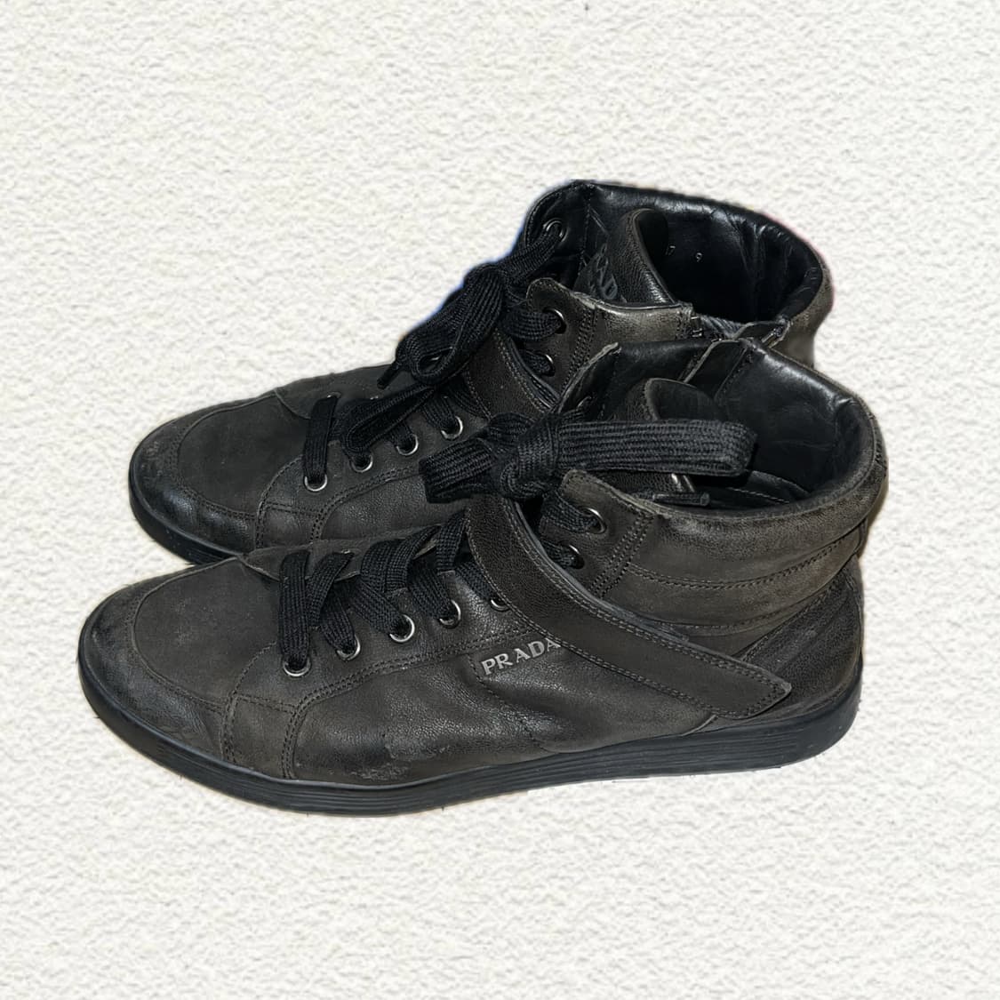 프라다 블랙 가죽 하이탑 스니커즈 9사이즈 (275) 상품이미지3