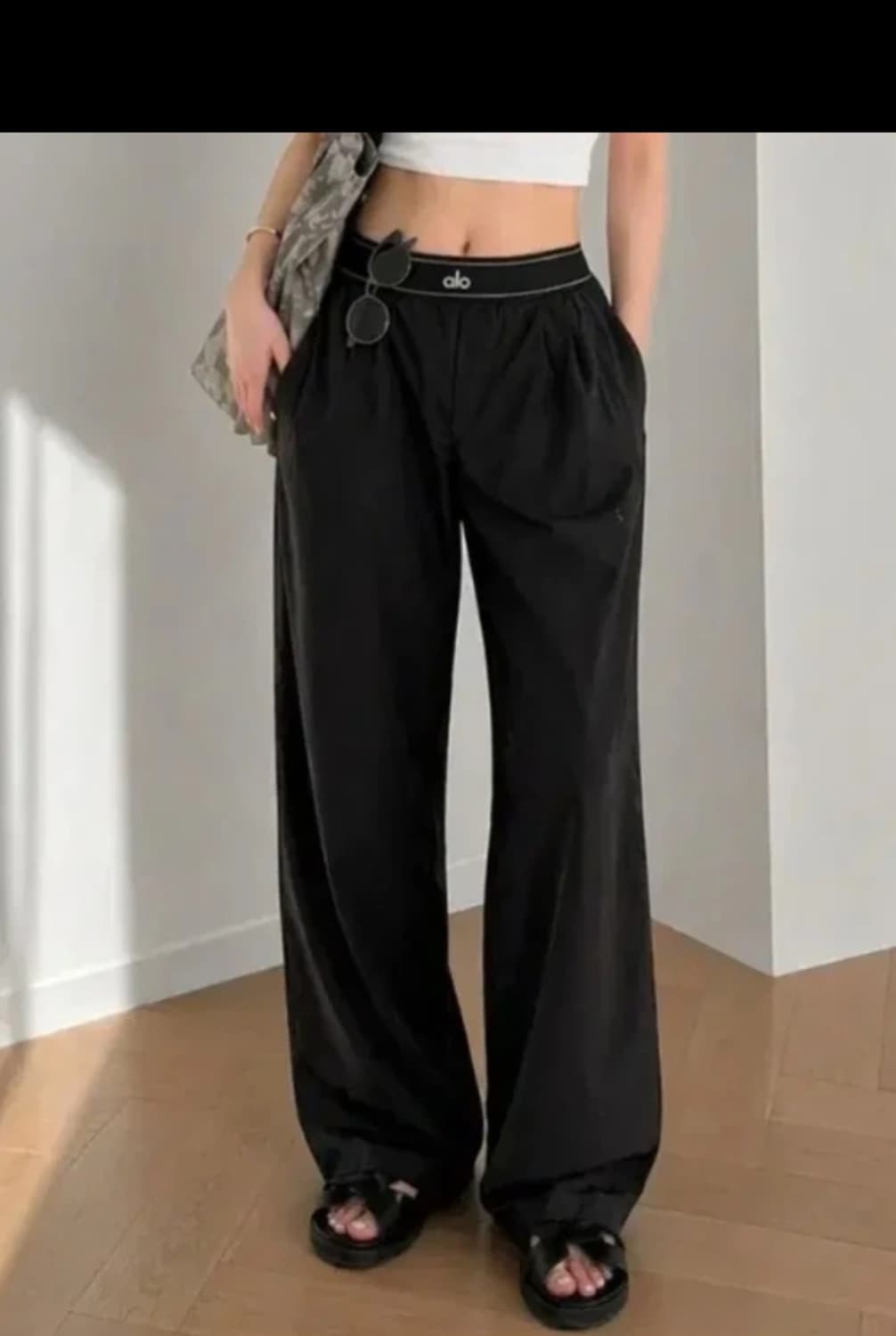 알로(alo) 시그니처 와이드 팬츠 상품이미지3