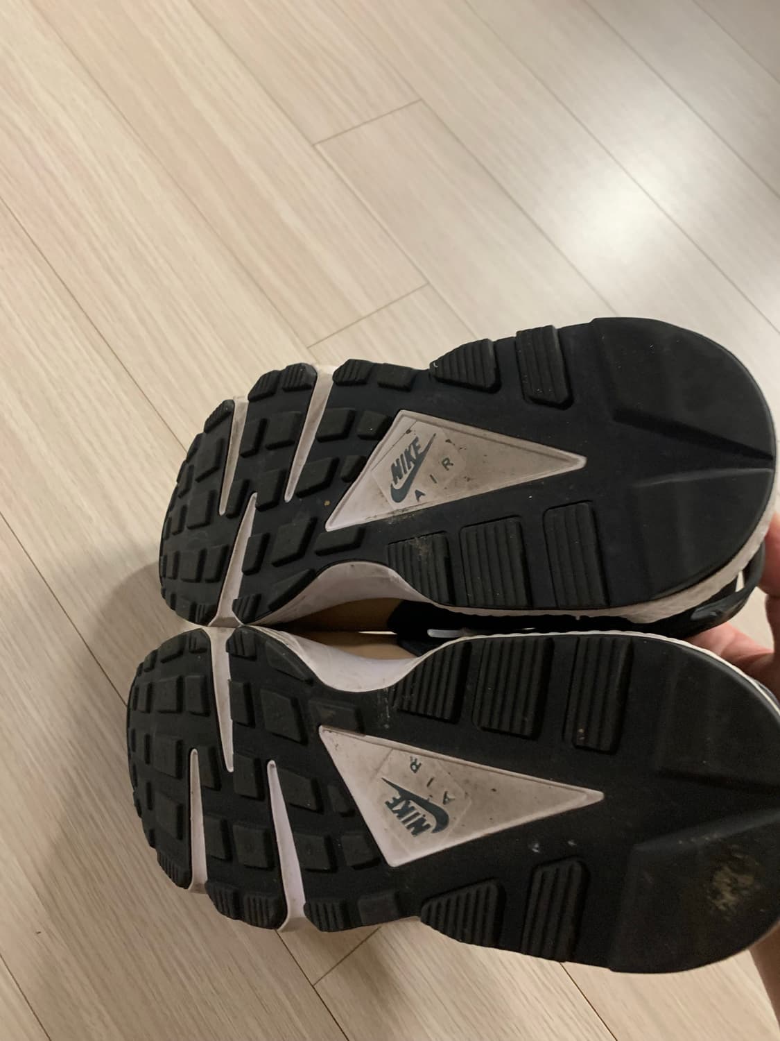 나이키 에어 허라취 270 상품이미지8