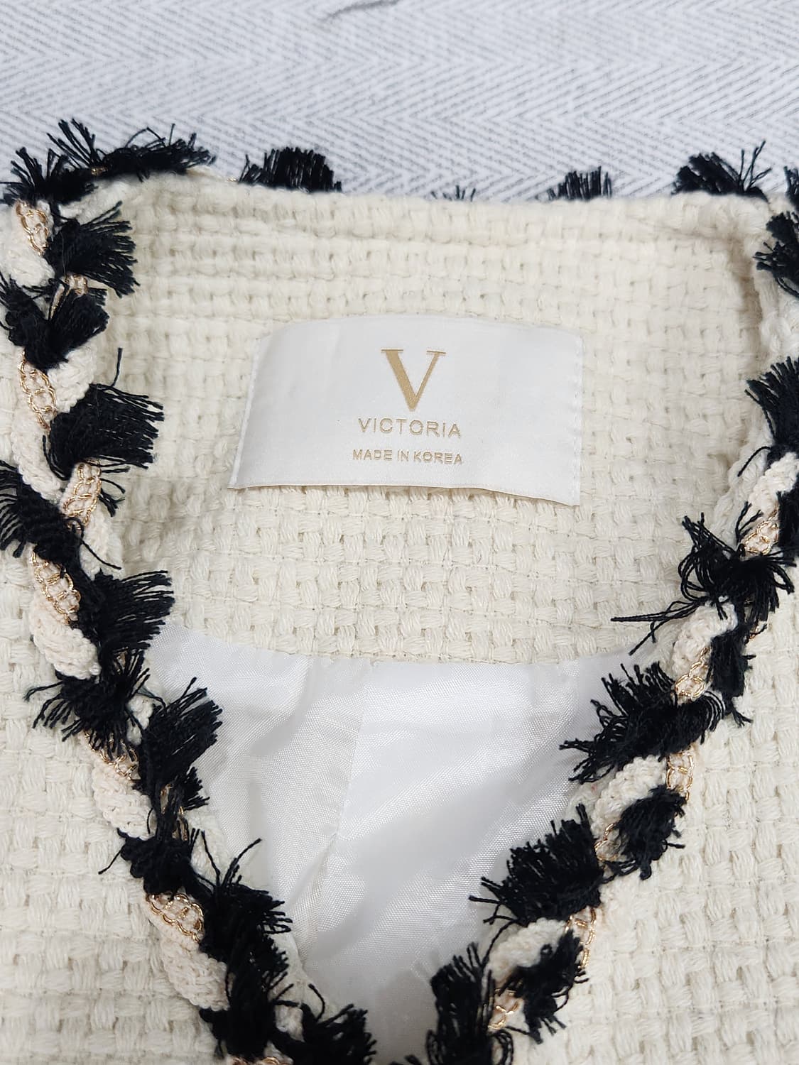 [F] 빅토리아 트위드 노카라 자켓 아이보리 블랙 배색 상품이미지5