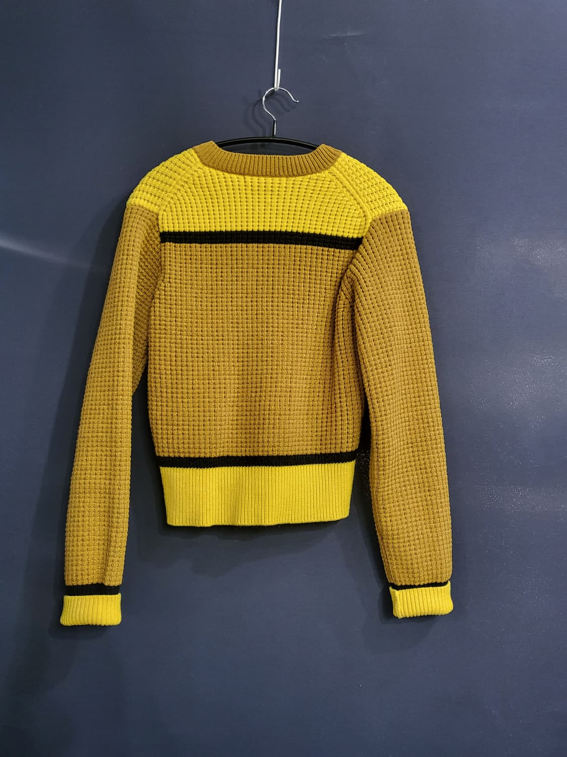 마르니 유니클로 니트 크롭 브이넥 상품이미지3