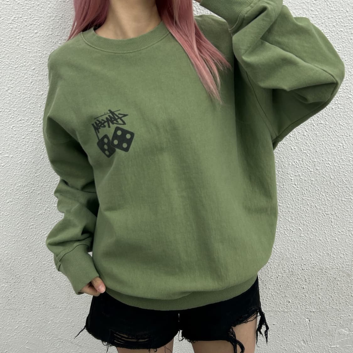 스투시 주사위로고 말차맛 맨투맨 L 상품이미지1