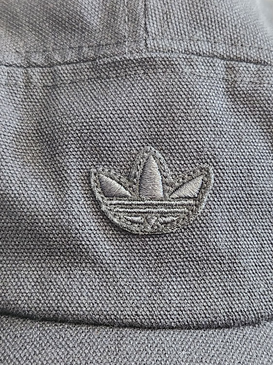 아디다스 남녀공용 오리지널 5패널 블랙 H34573 캠프 캡 모자

사이 상품이미지7