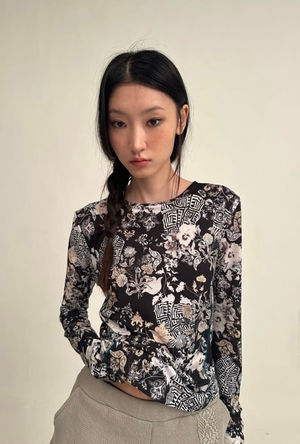 콜로신스 pansy top black  상품이미지1