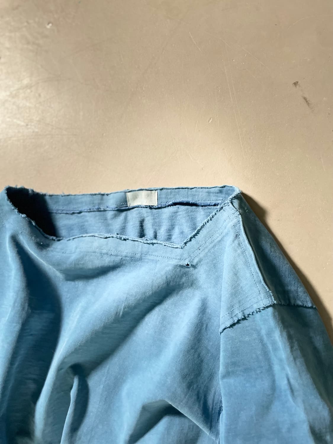 우루 After-Processed Damage T-Shirt 상품이미지2