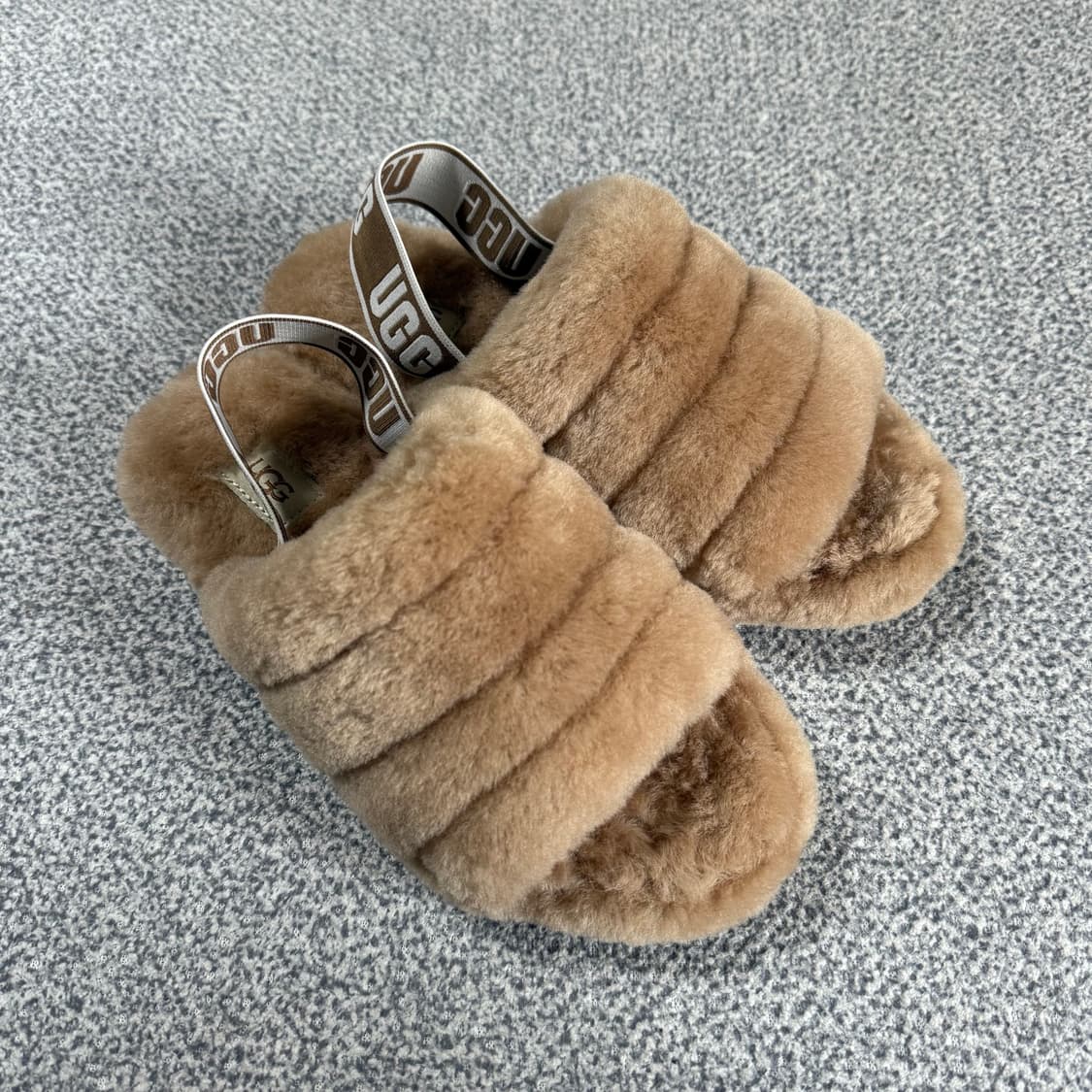 [정가 19만원] UGG 어그 슬라이드 퍼 샌들 230 상품이미지3