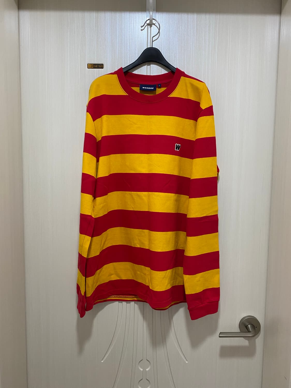 위캔더스(WKNDRS) 레드 스트라이프 긴팔티셔츠 L  상품이미지1
