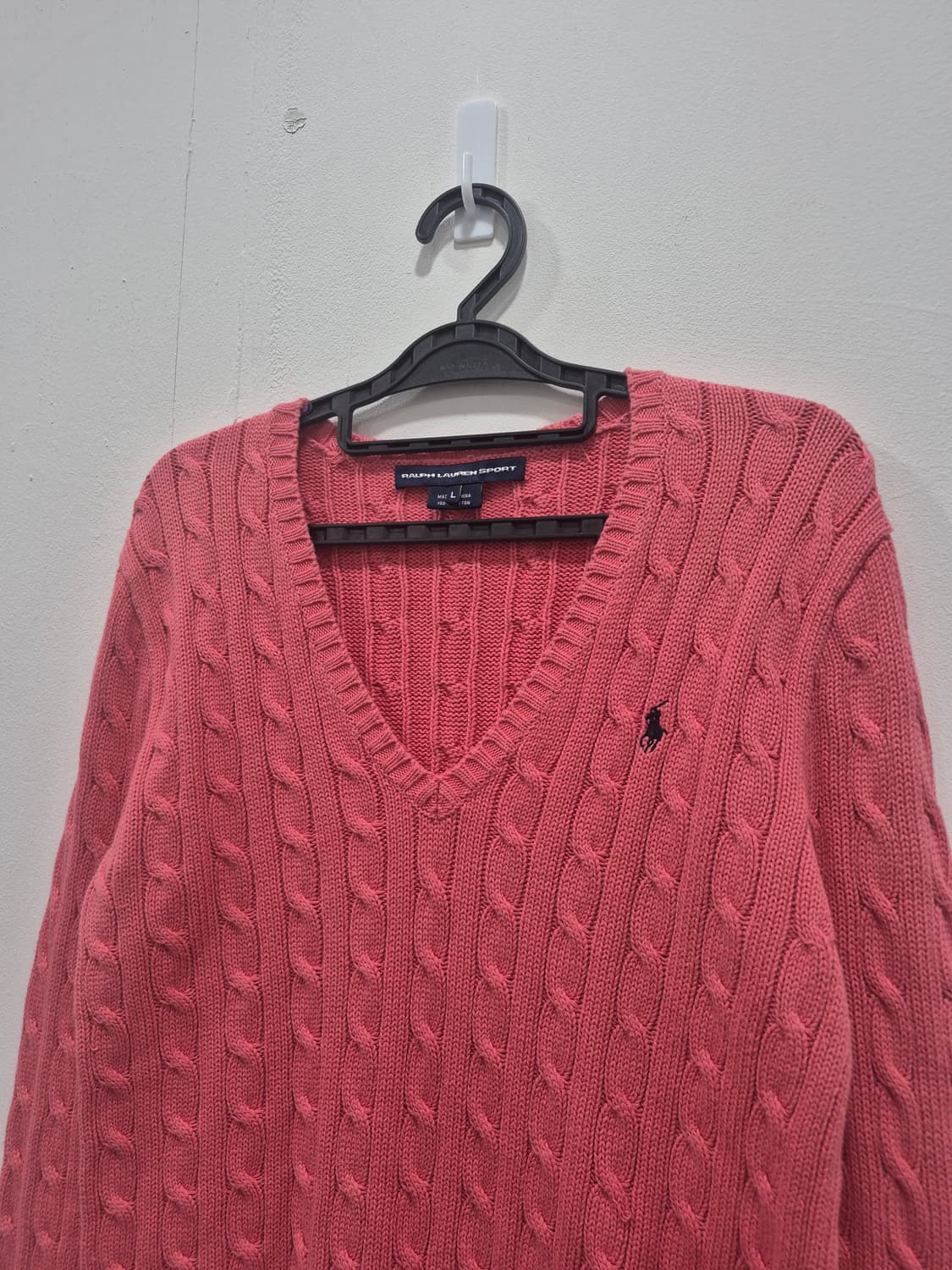 랄프로렌 스포츠 핑크색 꽈배기 브이넥 니트 스웨터 여성 100사이즈 상품이미지2