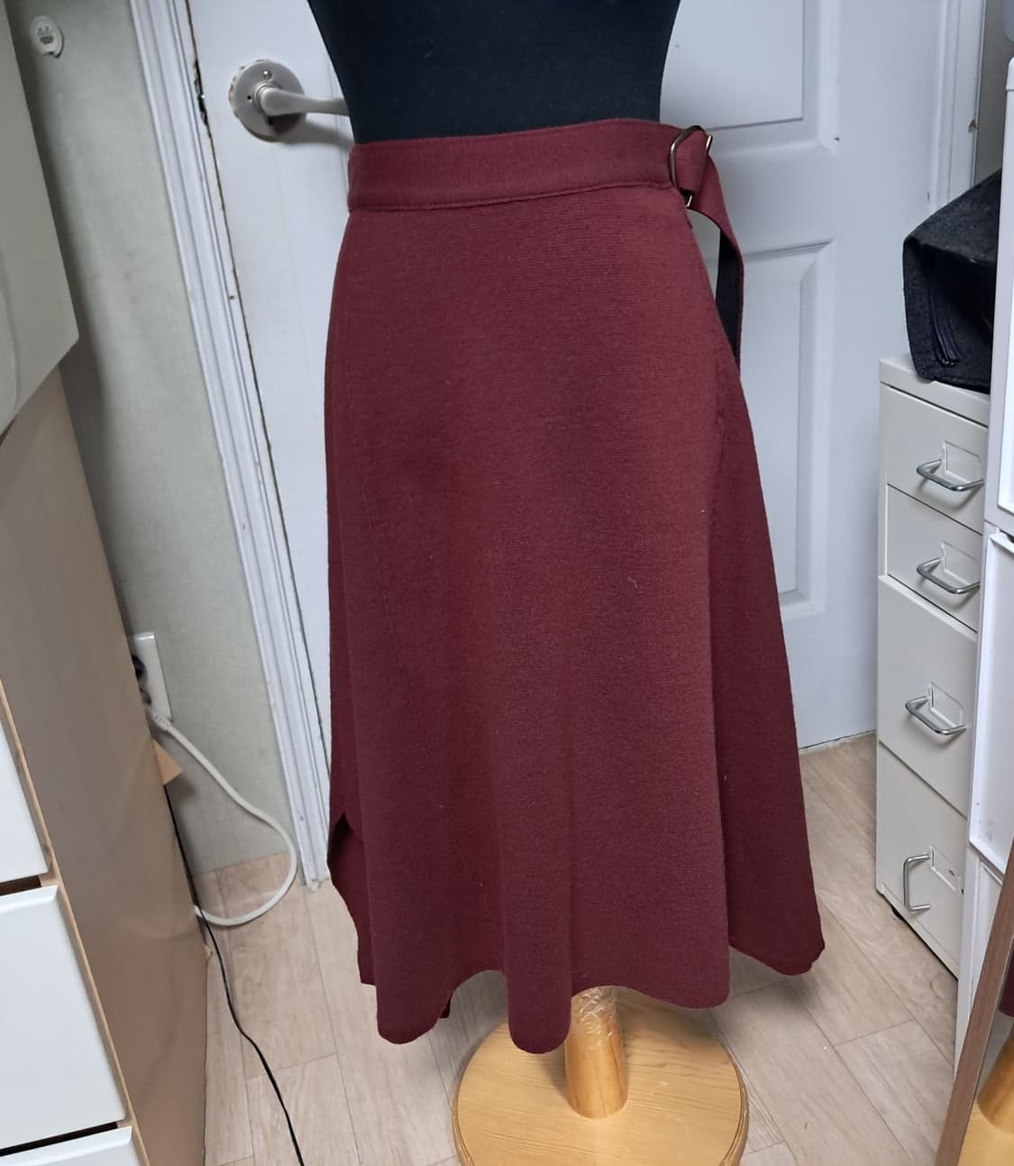 한섬 시스템 A라인 모100%스커트 55(상태상급) 상품이미지1