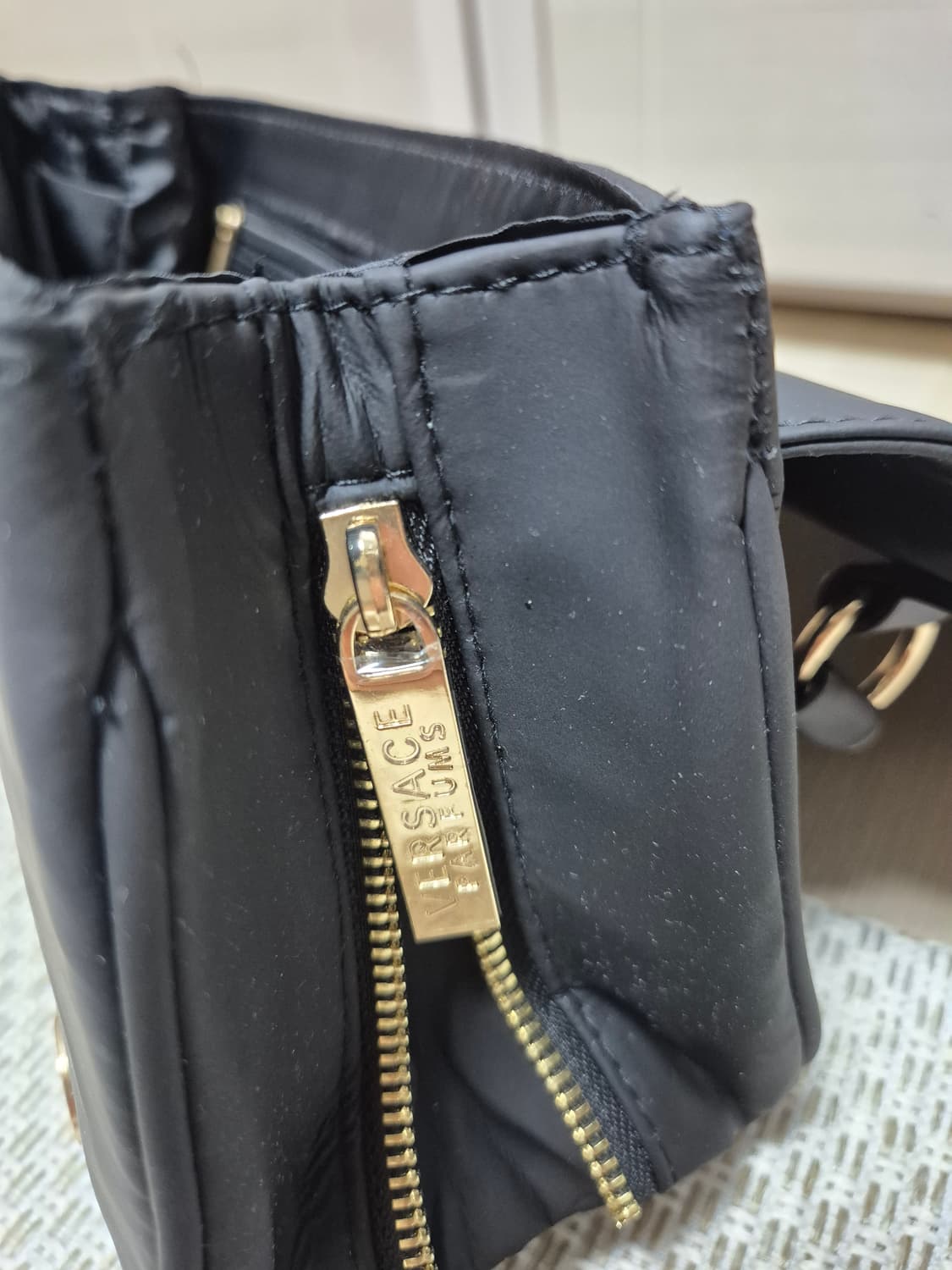 (정품) 베르사체 메두사 크로스가방 메두사 퍼퓸 가방 상품이미지7