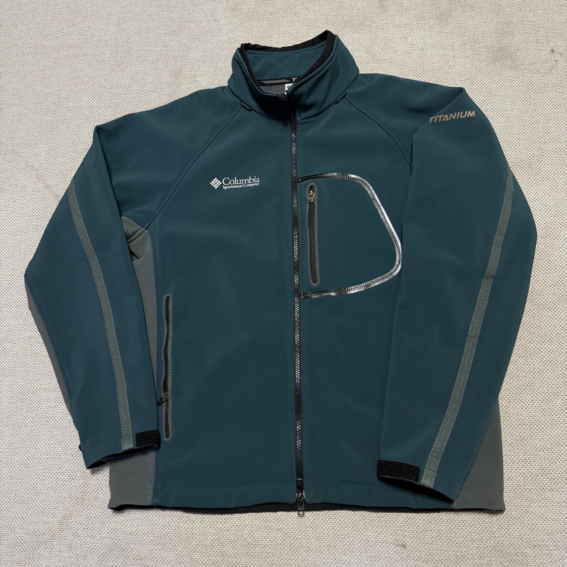 컬럼비아 티타늄 소프트쉘 자켓 상품이미지1
