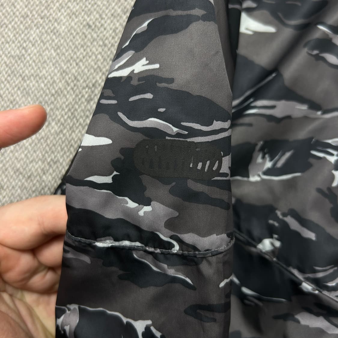 나이키 카모 윈드러너 바람막이(L) 상품이미지5