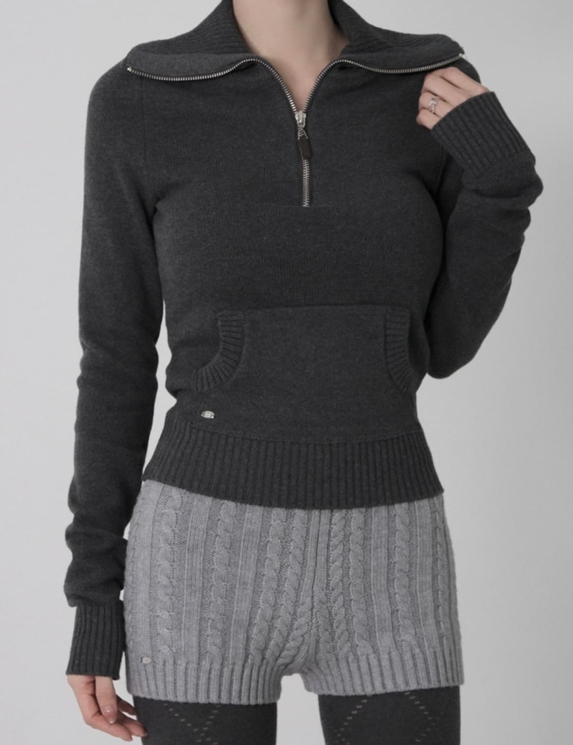 페일제이드 Half Zip-Up Knit T 차콜 집업니트티 상품이미지1