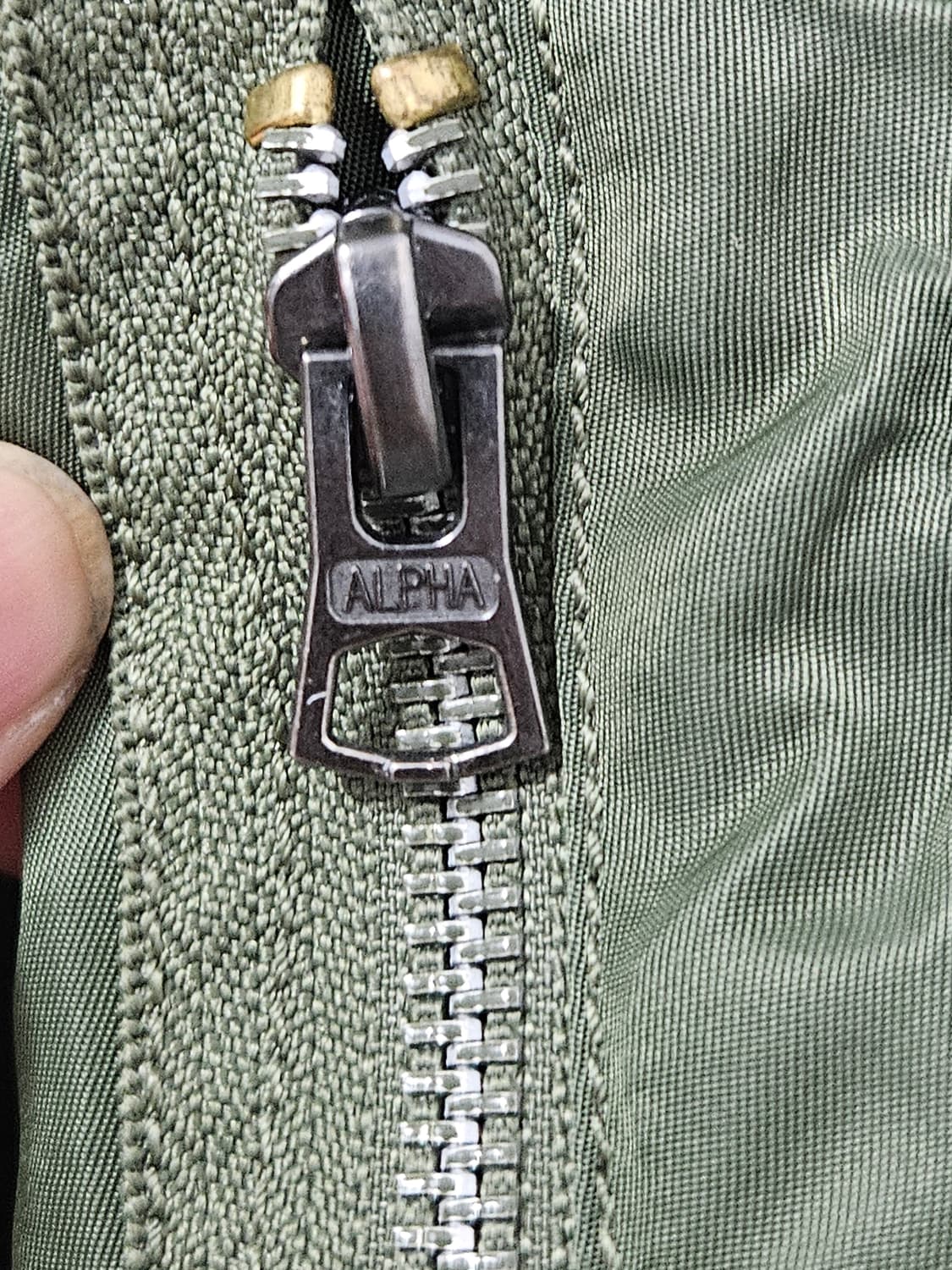 알파인더스트리 ma-1 자켓 레귤러 핏 세이지그린 s사이즈 상품이미지3