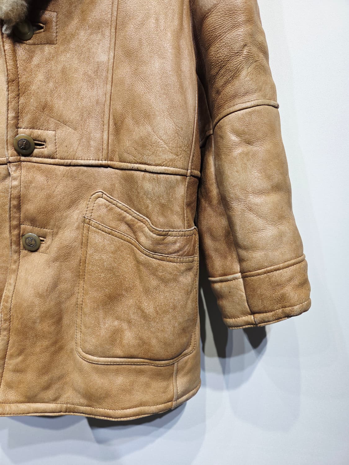 입생로랑(YSL) 에스에스패션 산양가죽 무스탕 하프 코트 상품이미지5