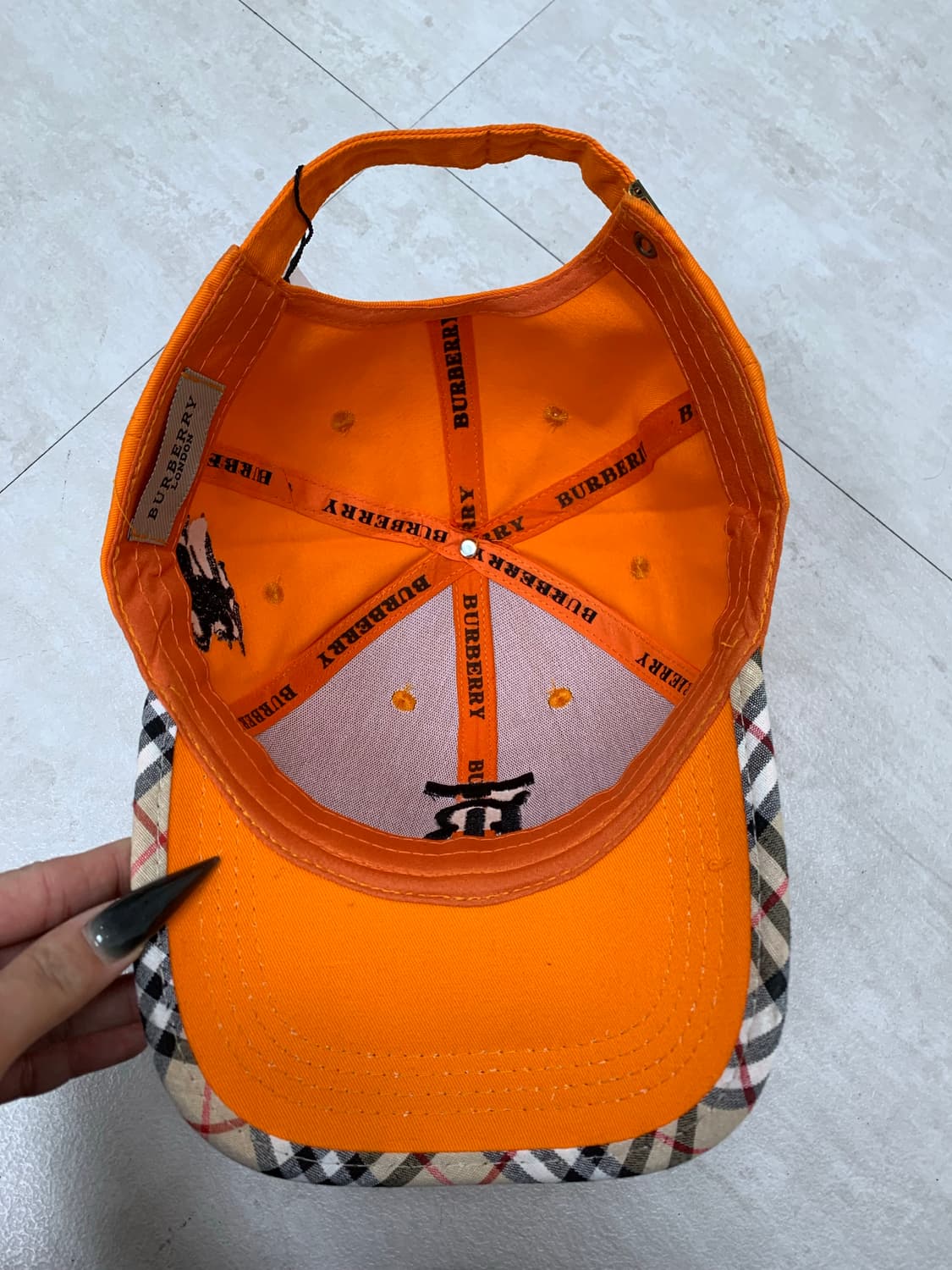 버버리 형광 주황 볼캡 #292 상품이미지5