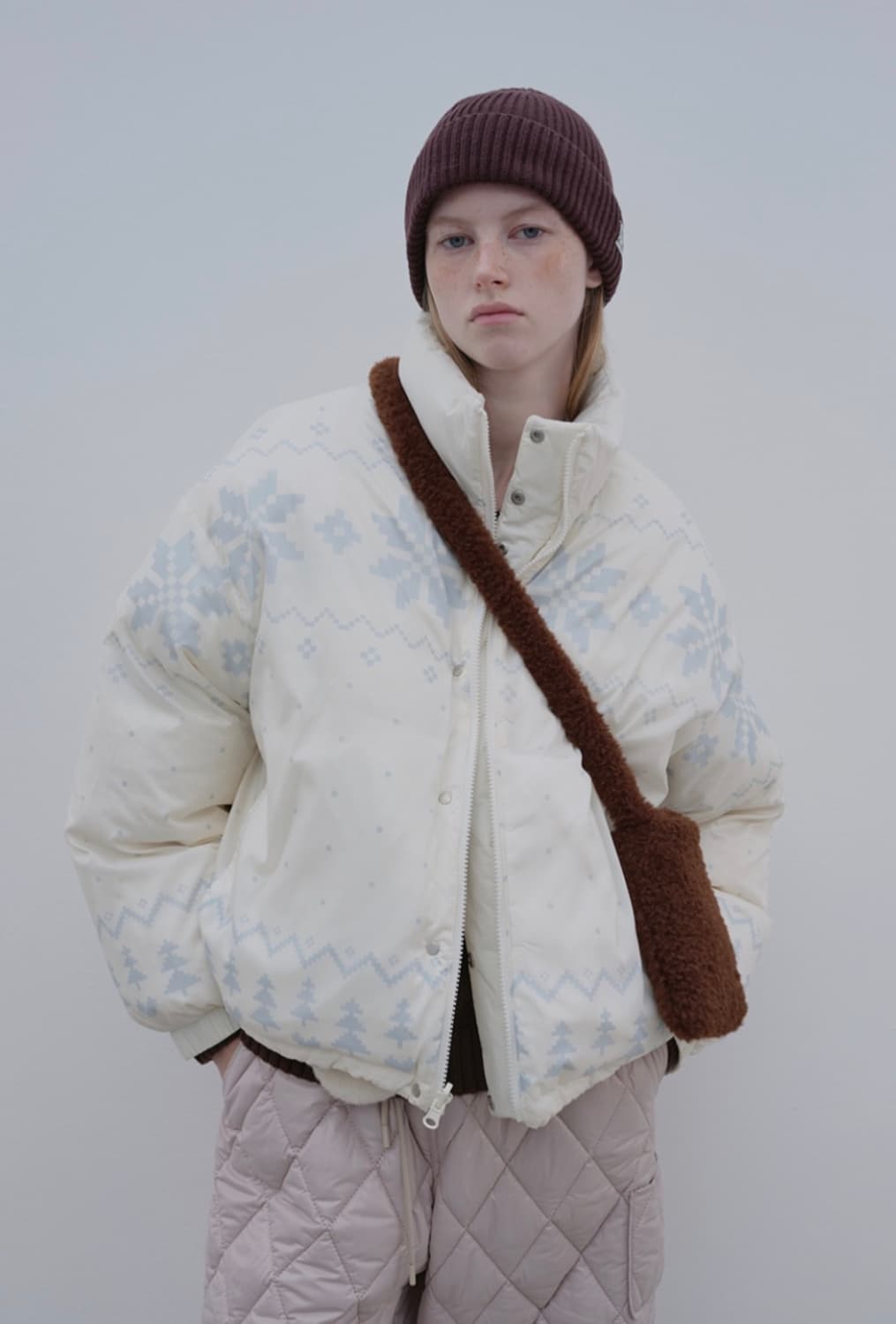 케즈 리버서블 클라우드 다운 패딩 크림 상품이미지1