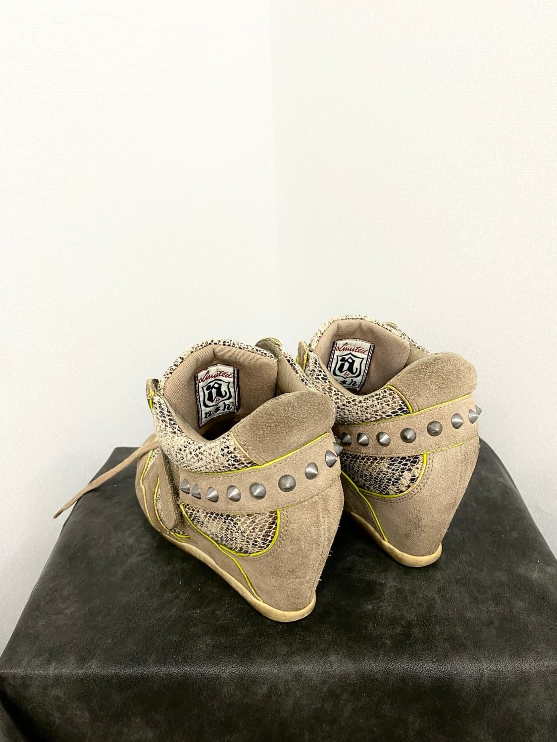 Ash Snake Skin Studded Wedge Sneakers 상품이미지4