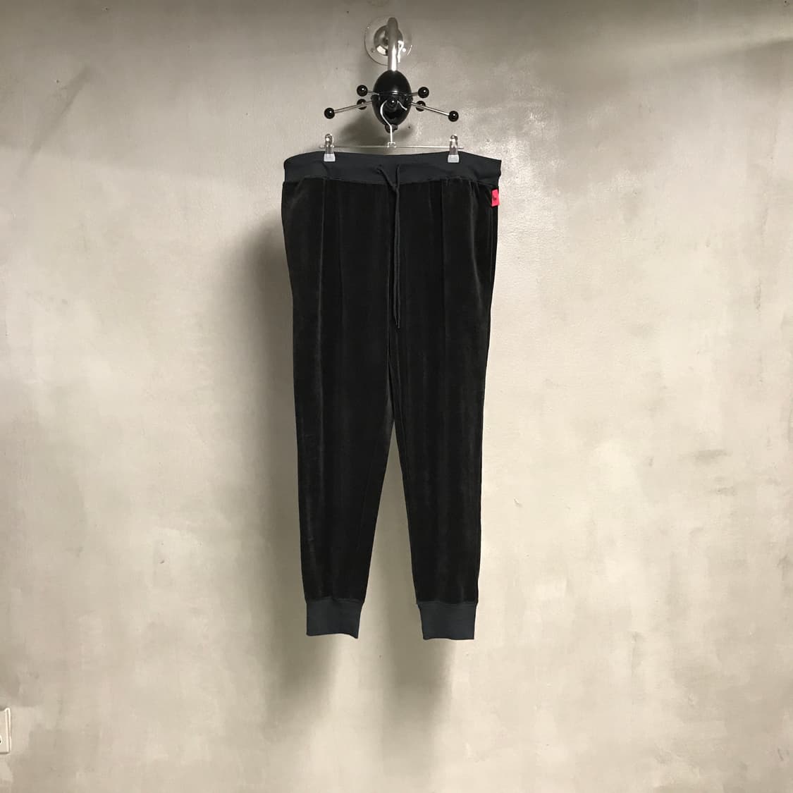 폴로 랄프로렌 벨벳 스웻 팬츠 블랙 XL 상품이미지1