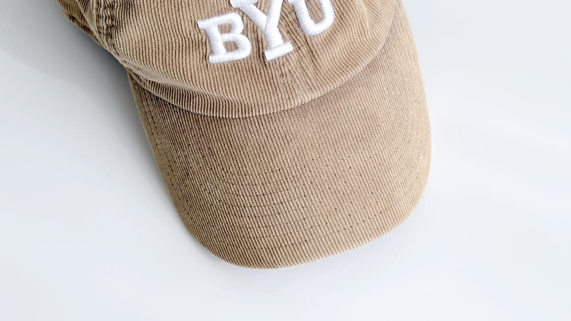 나이키 S1ZE 코듀로이 연갈색 볼캡 ‘BYU’ 상품이미지5