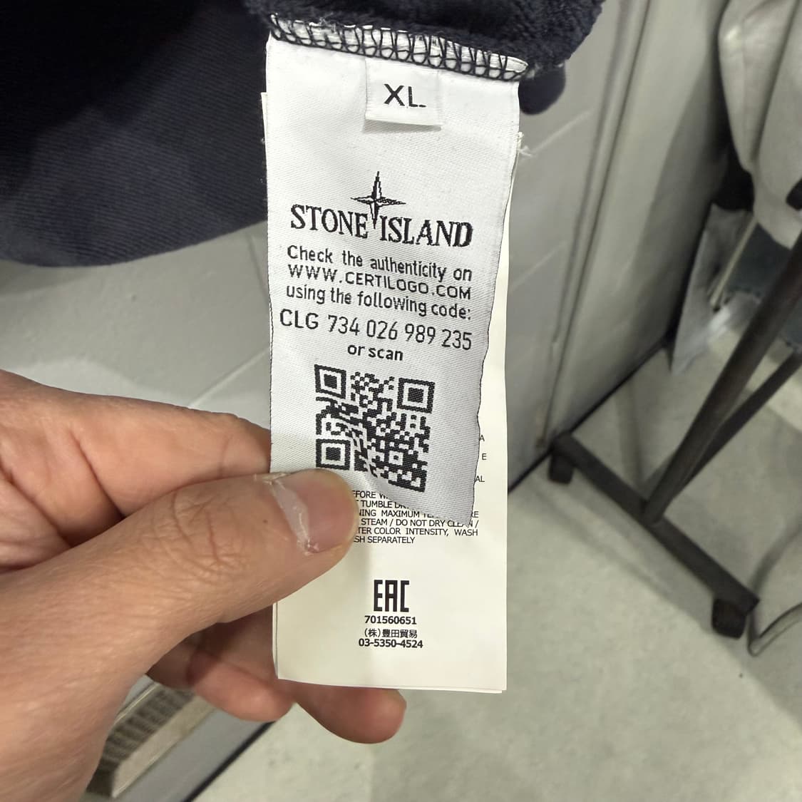 스톤아일랜드 포켓 맨투맨 네이비 상품이미지5