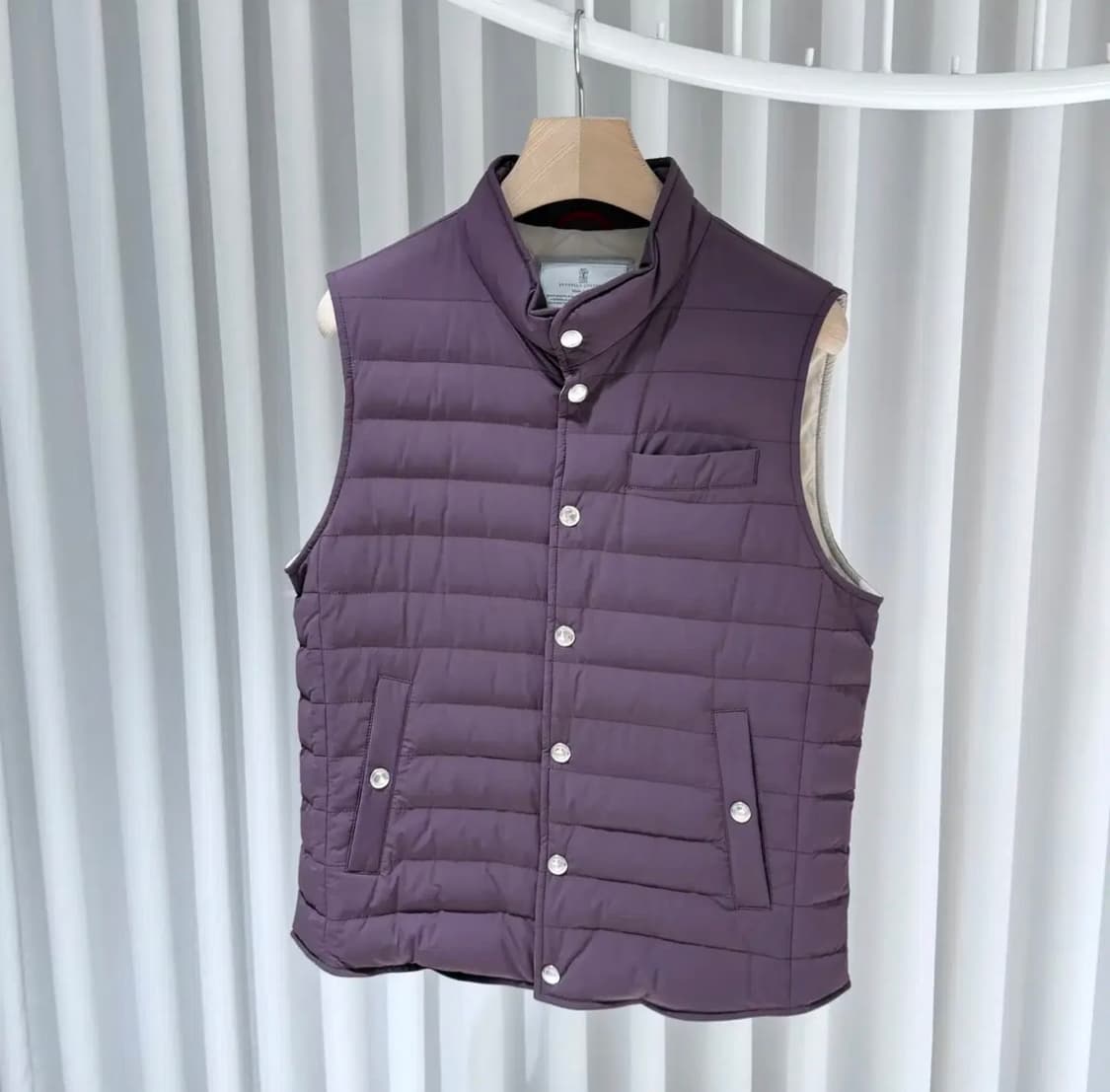 S / 브루넬로쿠치넬리 구스다운 조끼 베스트  패딩 / 미사용 상품이미지2