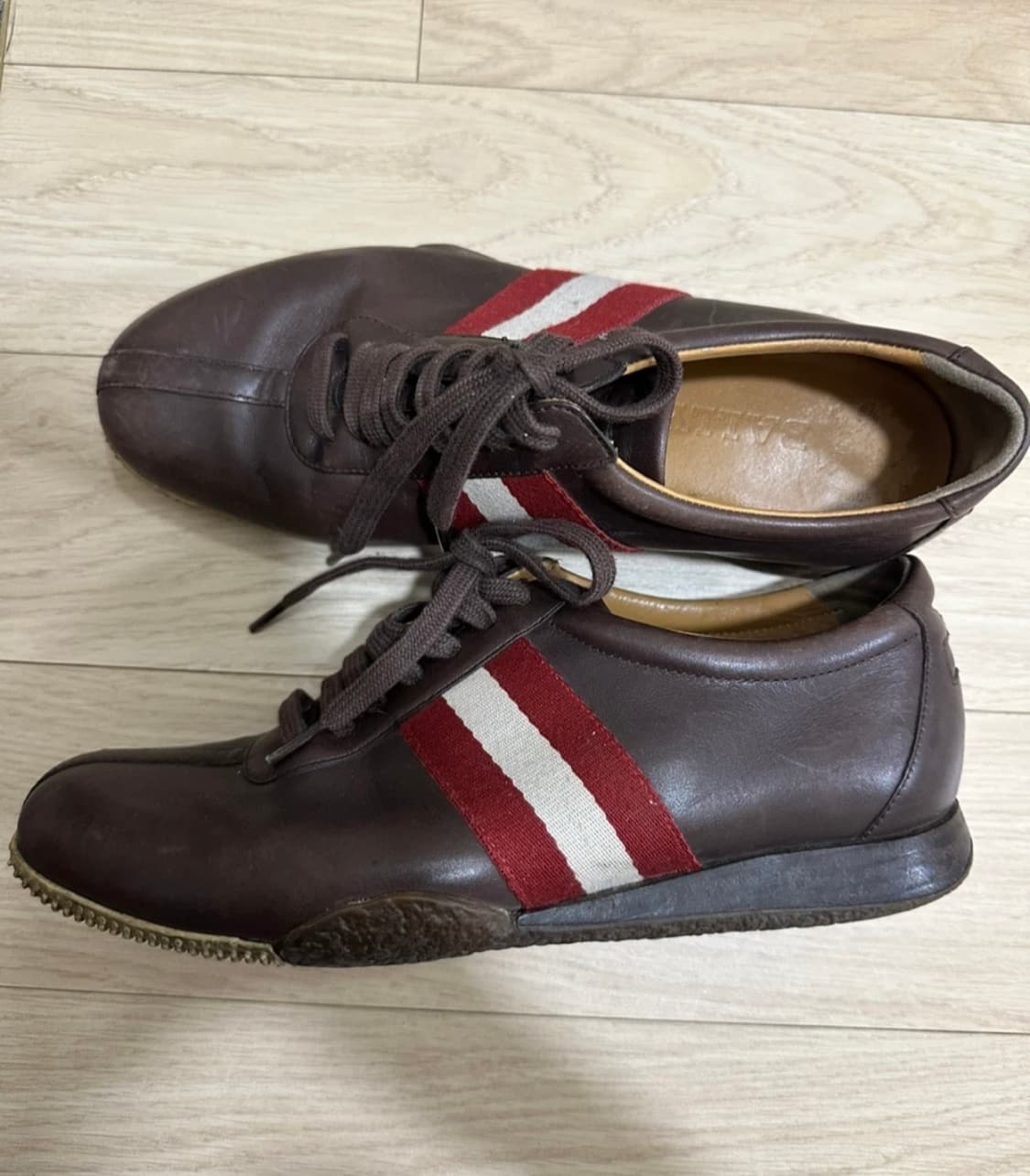 발리 소가죽 스니커즈 235-240 상품이미지1