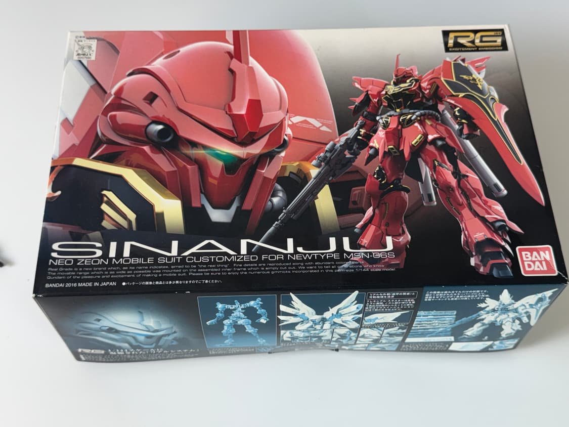 반다이 RG 1/144 MSN-06S 시난주 상품이미지1