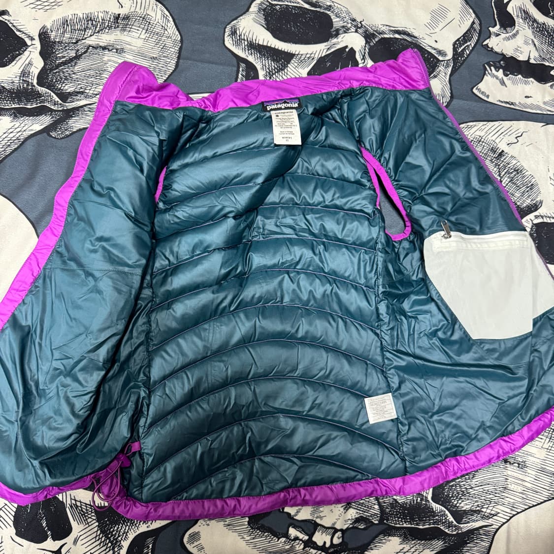 파타고니아 구스다운 패딩조끼 xs사이즈 상품이미지2