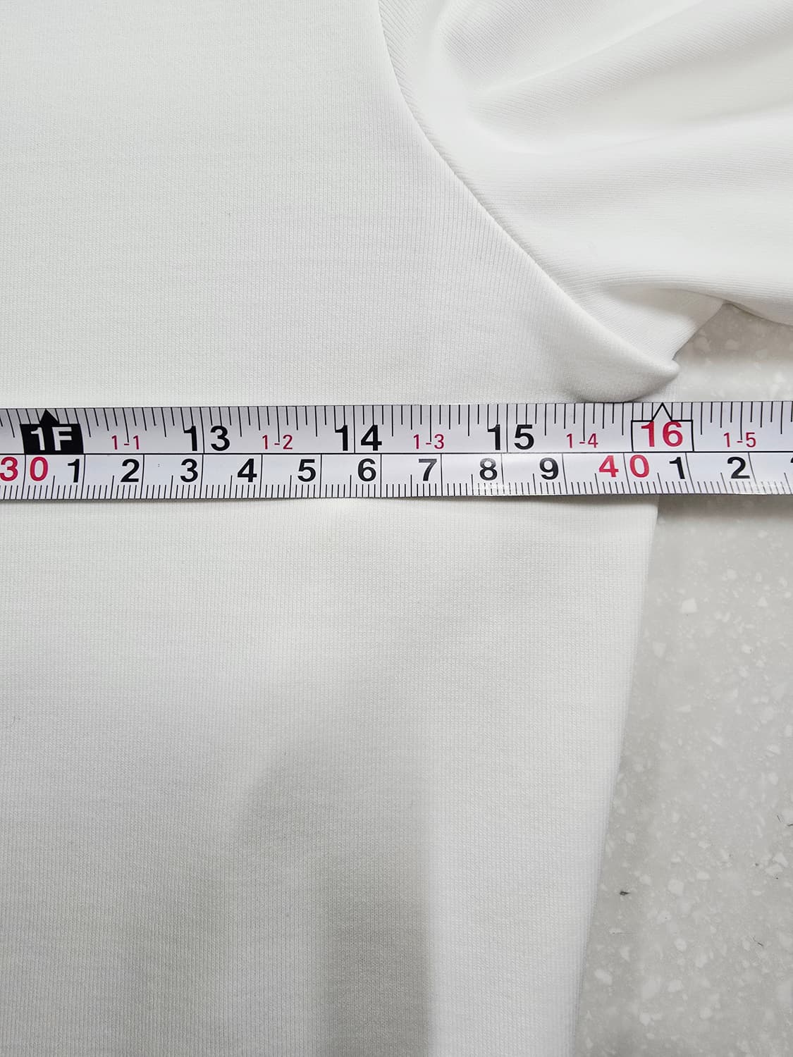 겔러웨이 화이트 블랙 배색 긴팔 티셔츠 상품이미지7