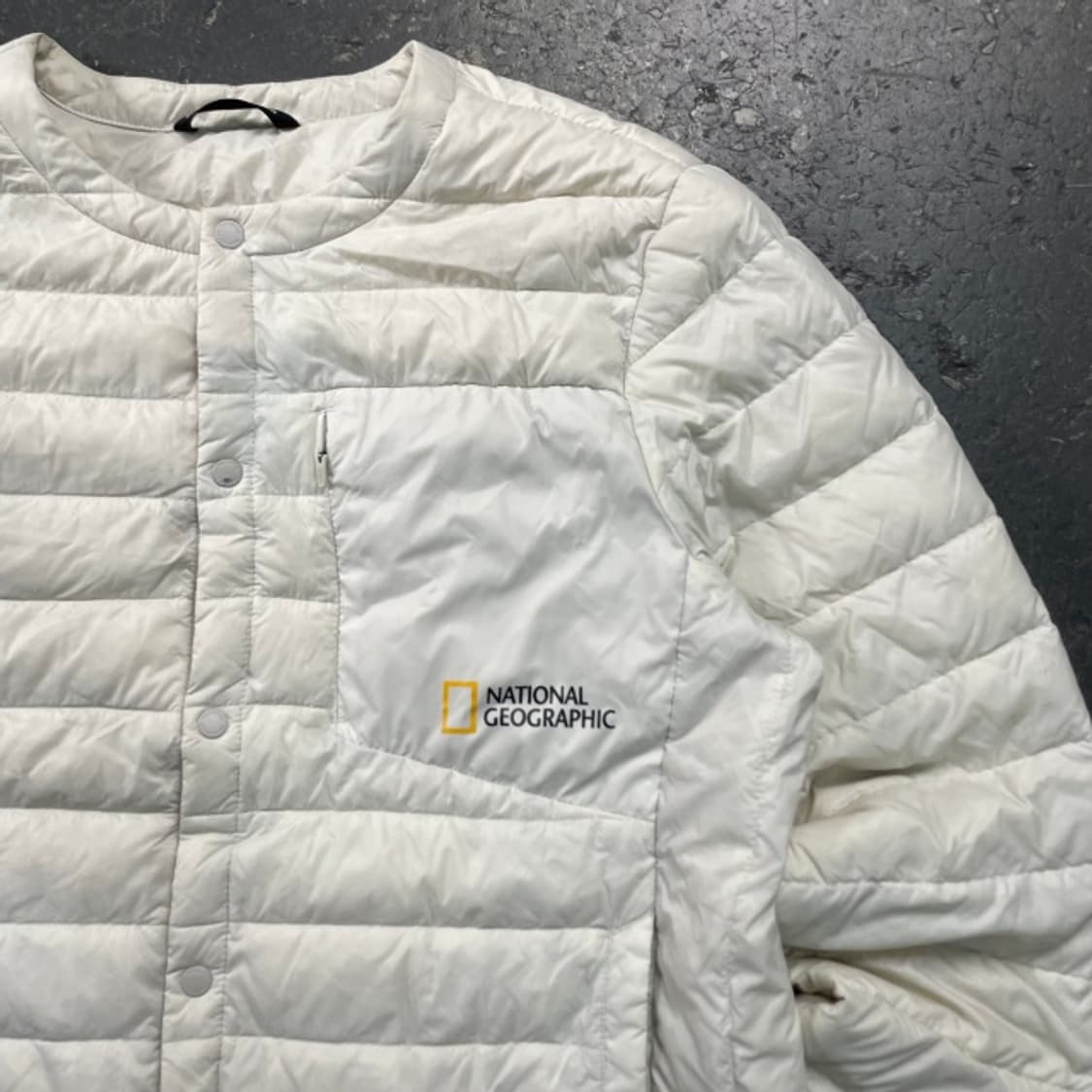 100 내셔널지오그래픽 경량패딩  상품이미지2