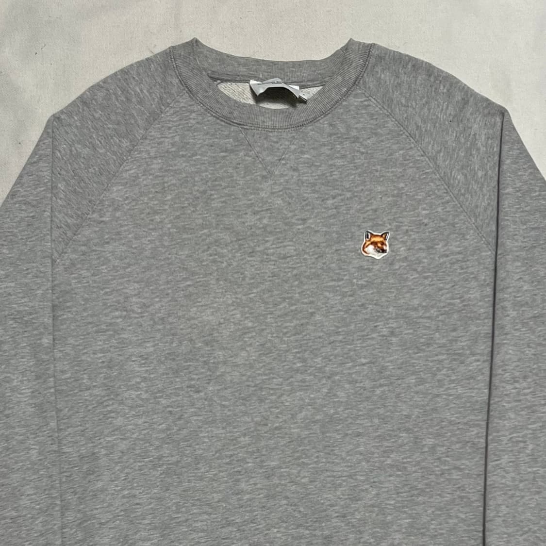S 메종키츠네 폭스헤드 패치 그레이 맨투맨 상품이미지1