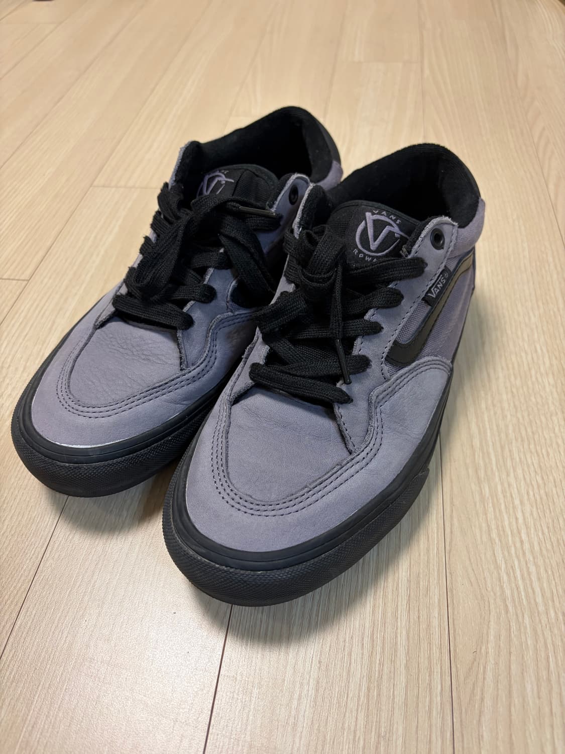 반스로완퍼플블랙 상품이미지1