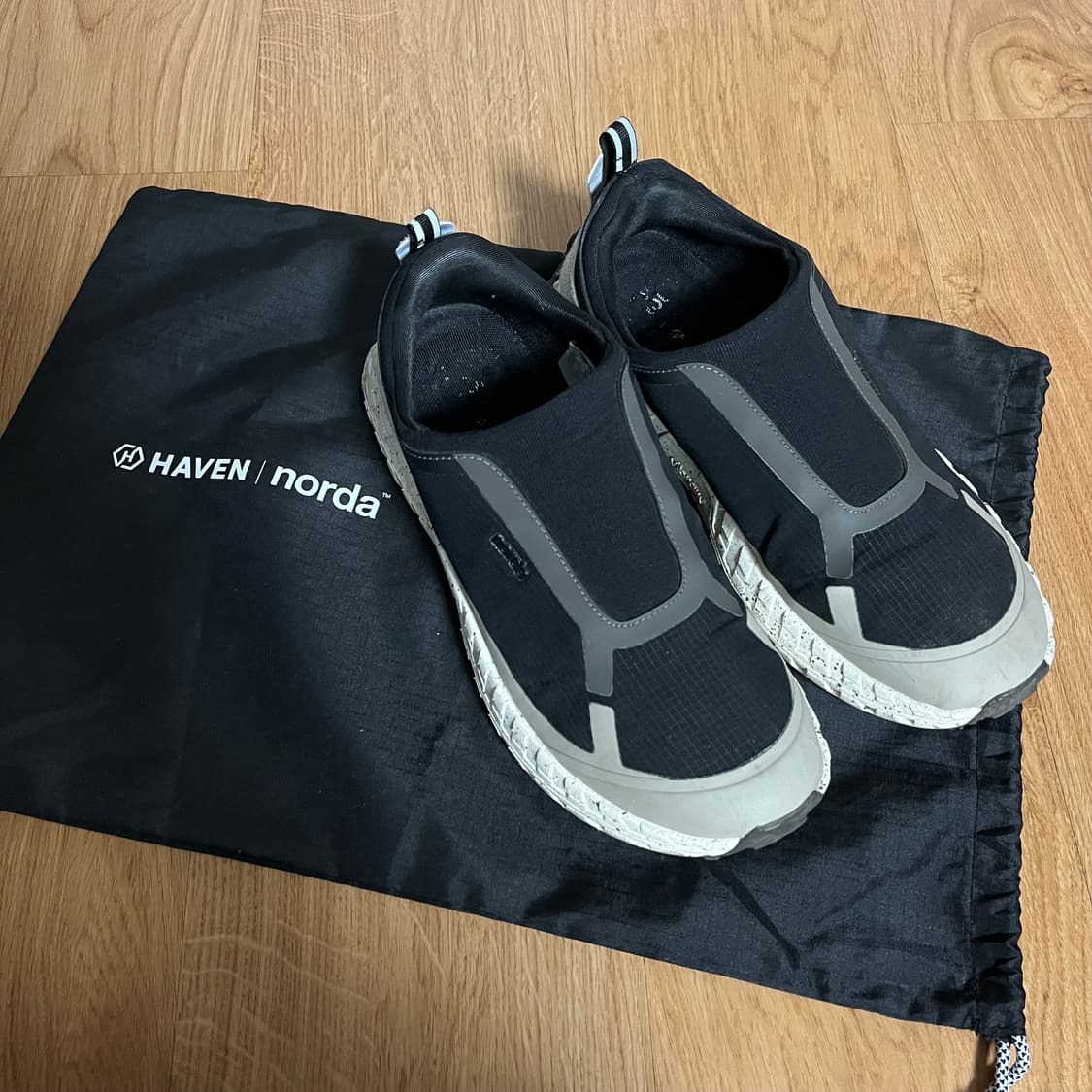 노다 x 헤이븐 003 280 norda haven 블랙 슬립온 상품이미지2