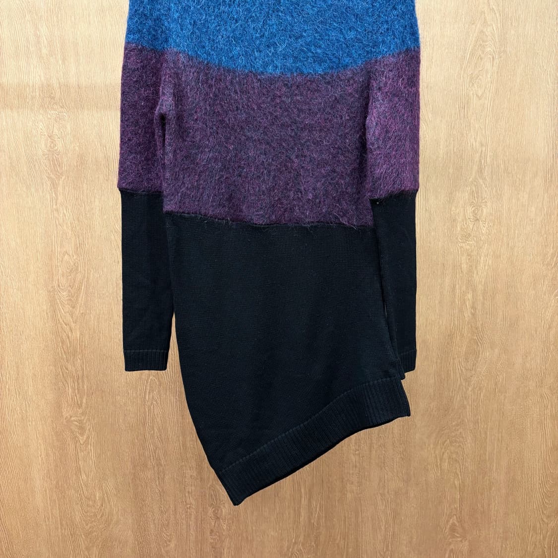 막스마라 스포트막스 롱 니트 원피스 밑단 언밸런스 디테일 블루 퍼플 블랙 상품이미지5