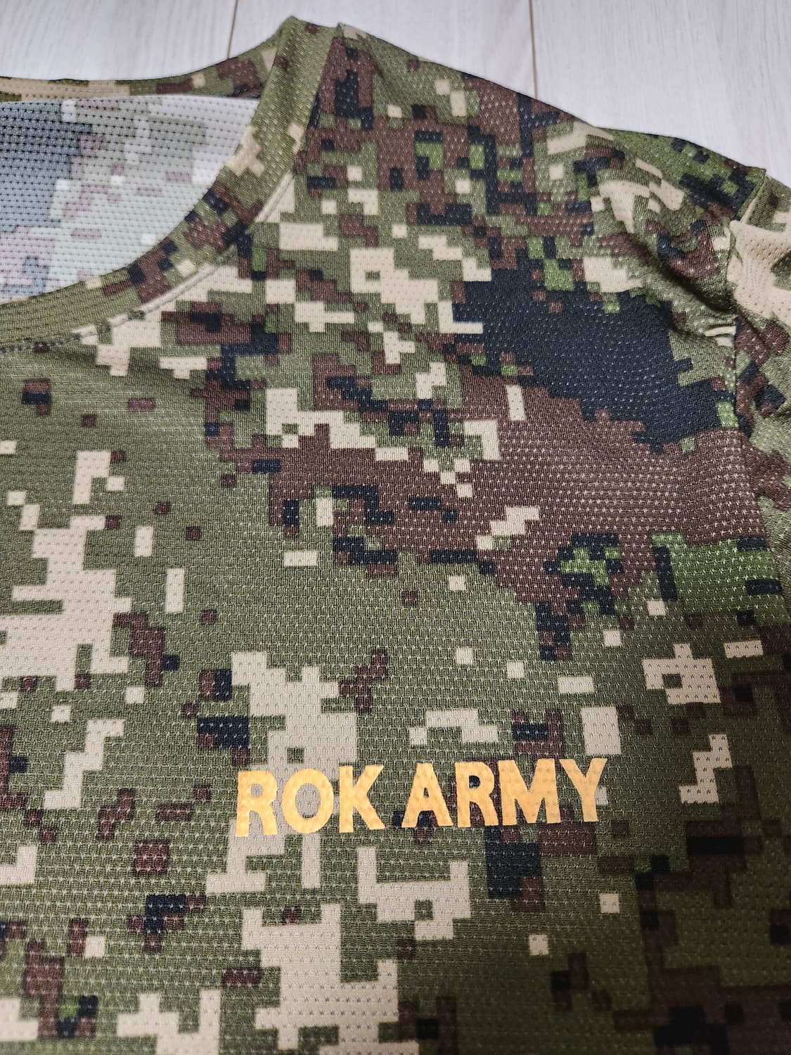 새상품급) R.O.K.A 로카 러닝 반팔티 2벌 일괄 1만 사이즈100  상품이미지6
