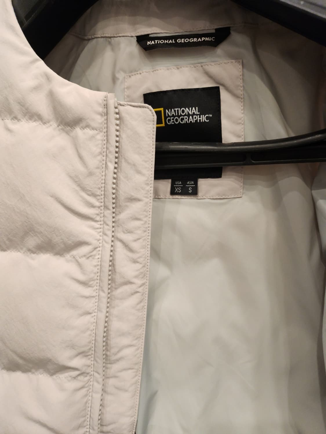 네셔널지오그래픽 경량패딩 90(최상급) 상품이미지4