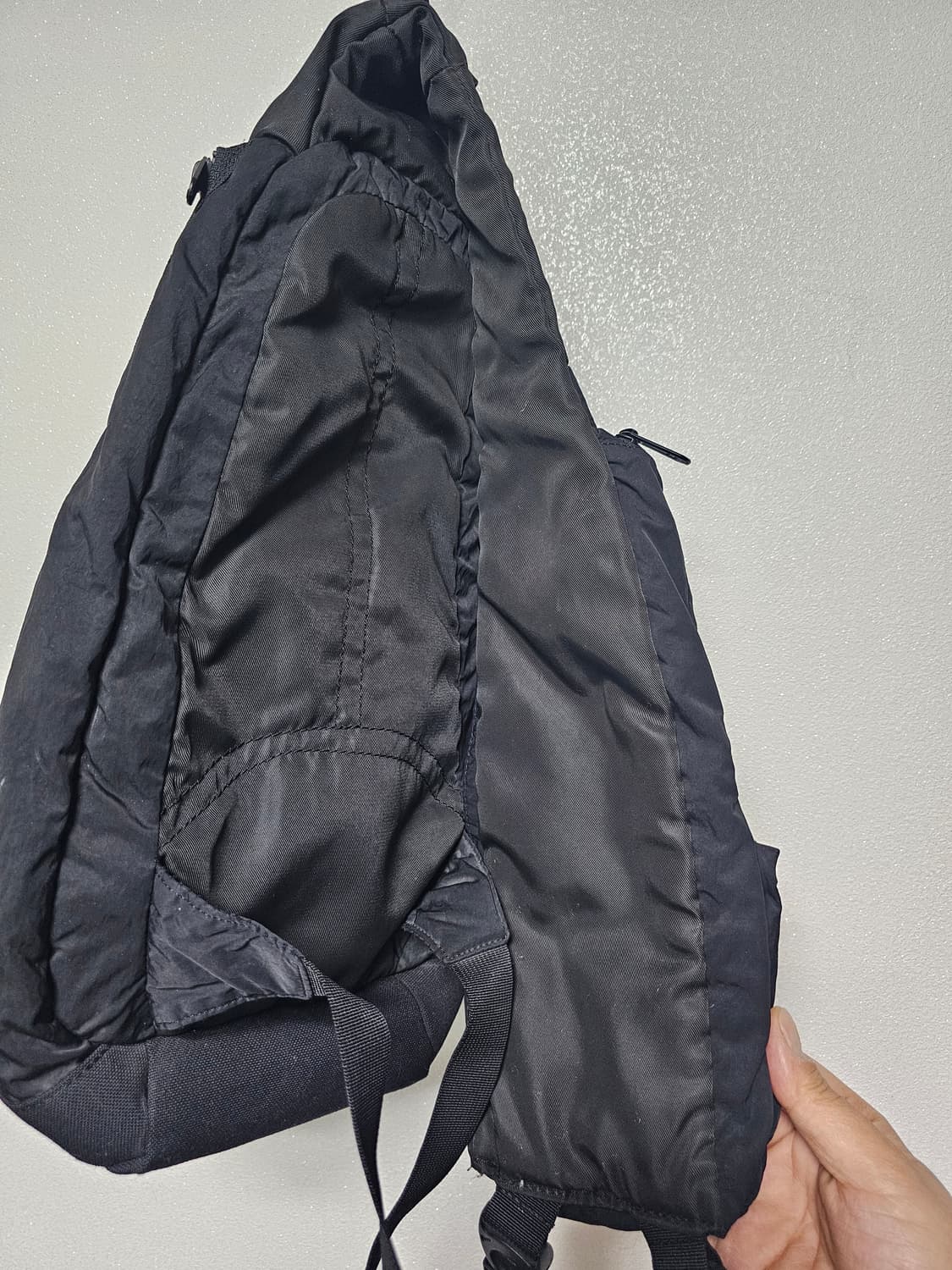 스톤아일랜드 슬링백 상품이미지3