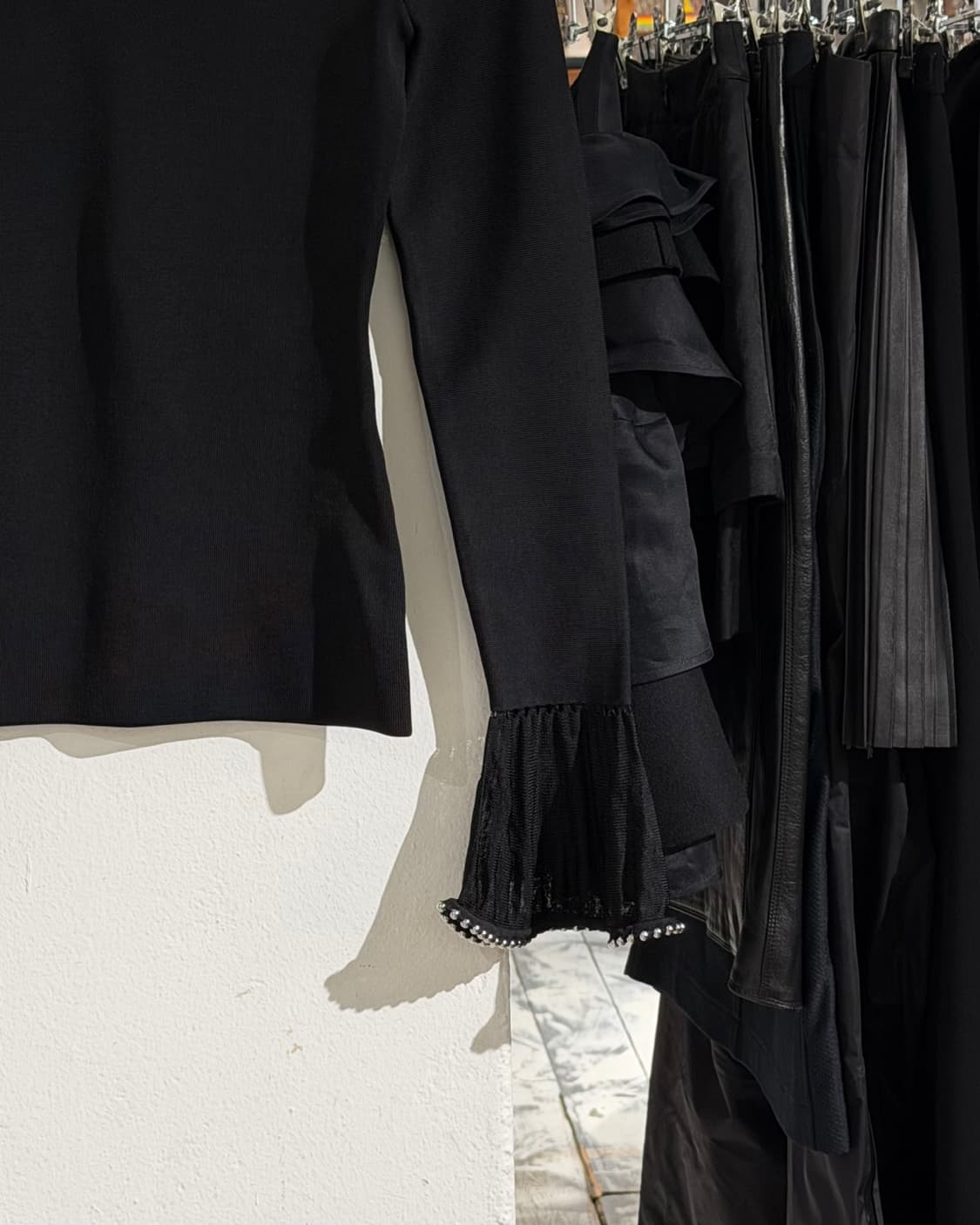 알렉산더 왕 블랙 비스코스 쉬어 벨 롱 슬리브 상품이미지6