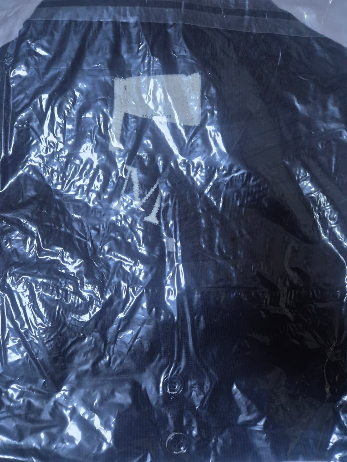 (새상품) 마뗑킴 하이넥 니트 가디건 블랙 상품이미지2